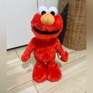 Sesame Street  Elmo “Slide” Stuffed Animal Sings & Dances